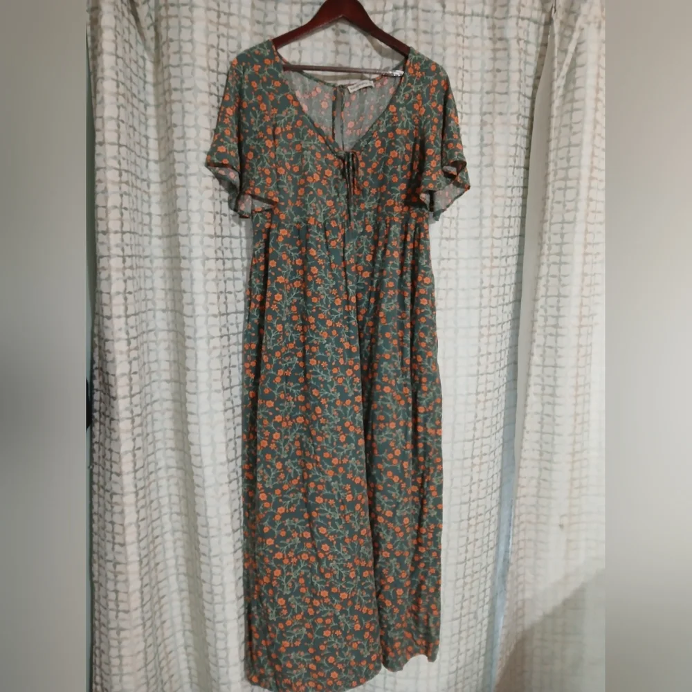 Floral Romper - Picture 1 of 2
